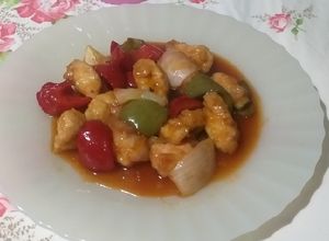 Una foto de Japonés o chino 🤔 ¿?¿ Pollito Agridulce Sabroso... Una Delicia
