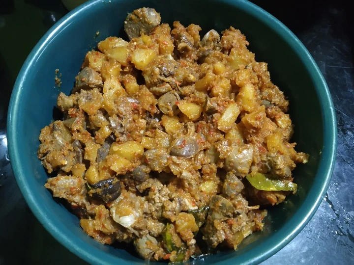 Langkah Gampang Membuat Resep  Sambal kentang goreng ati ampela yang Menggugah Selera, Bikin Ketagihan