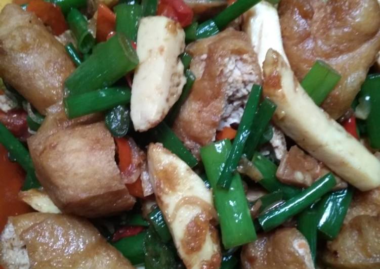 Oseng putih telur, tahu pong+kembang bawang/kacang panjang