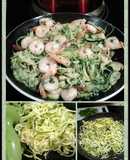 Espaguettis de zucchinis con camarones