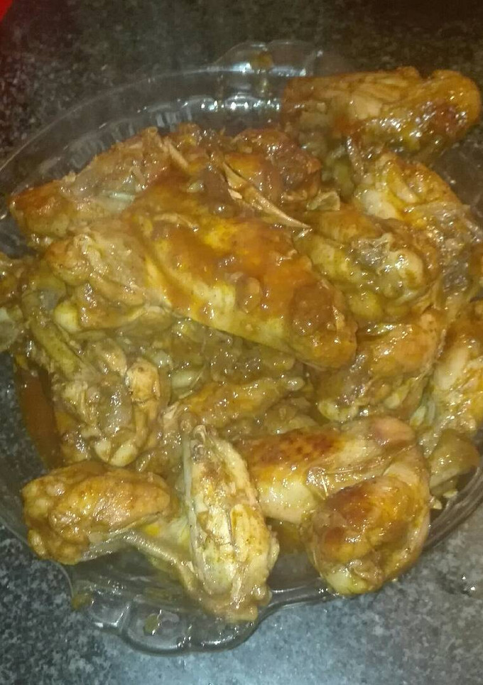 Una foto de Alitas a mi manera en la olla GM g