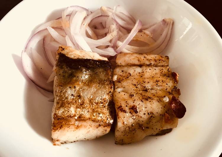 Recipe of Super Quick Homemade Pan Seared Garlic Indian Salmon/Rawas