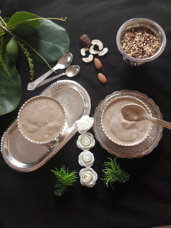 A picture of Mixed grains and nuts porridge (manni) for babies.