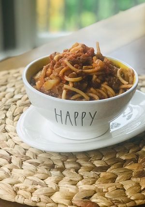 A picture of Vegan hearty Italian spaghetti.