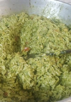 A picture of Palak khichdi.