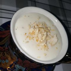 A picture of Arab white rice purée.