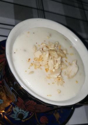 A picture of Arab white rice purée.