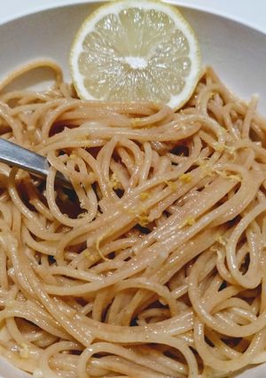 Foto principal de Spaghetti con salsa de limón y parmesano