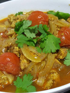 Una foto de Pollo al curry picantito