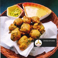 A picture of Gota vada.