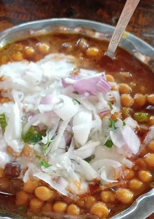 A picture of Tikki chole.