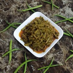 A picture of Cluster beans dry sabji.