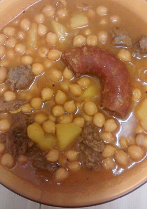 Foto principal de Cocido garbanzos con ternera