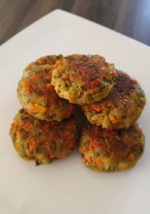A picture of Sweet Potato & Mung Bean Bran Cakes.