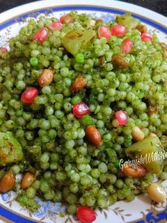 हरियाली साबुदाणा खिचडी रेसिपी चे मुख्य फोटो 