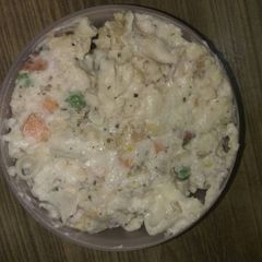 White sauce pasta with veggies A picture of White sauce pasta with veggies.