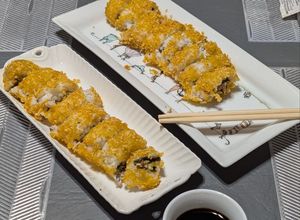 Foto principal de Sushi frito de atún