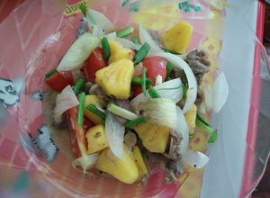 Hình của món Thơm cà xào thịt bò.