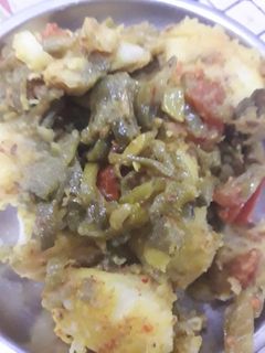 आलू सेम की फली की सब्जी (aloo sem ki phali ki sabzi recipe in Hindi) रेसिपी मुख्य फोटो