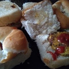 A picture of Nutrela tikki burger.