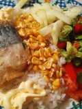 Ensalada fresca con pescado