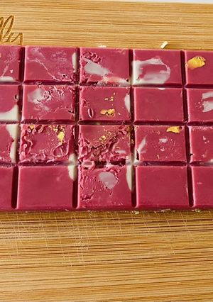 A picture of Trending Dubai Ruby Chocolate.