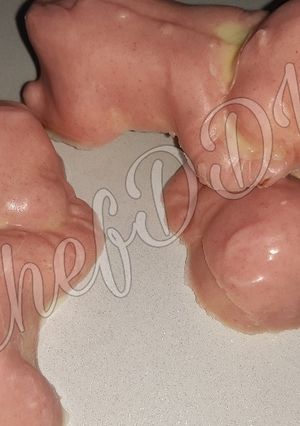 A picture of New born baby chocolates.