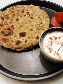 A picture of Missi roti.