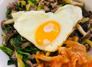 懶人版韓式拌飯 的食譜成品照片