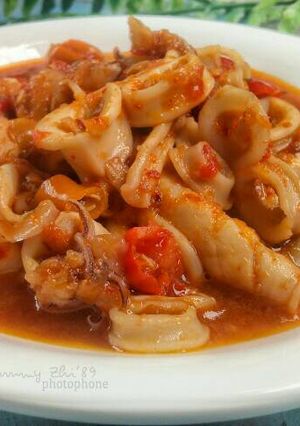 Foto resep Cumi Basah Saus Tiram Extra Pedas (cabe gendot)