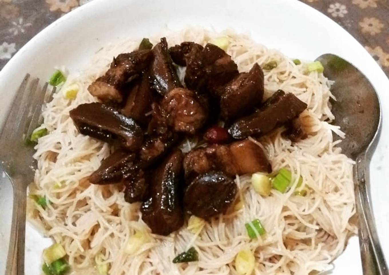 Bihun Babi Kecap Jamur Shitake