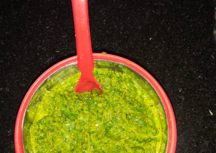 Green chutney (radish leaves)