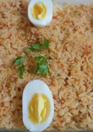 صورة لوصفة ارز بالصلصة الحمراء