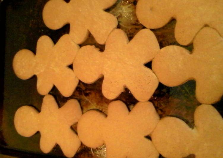Traditional Gingerbread Men Cookies