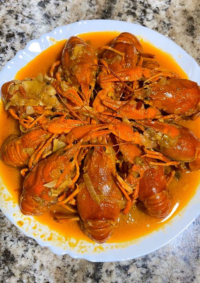 جراد البحر الحار والحامض