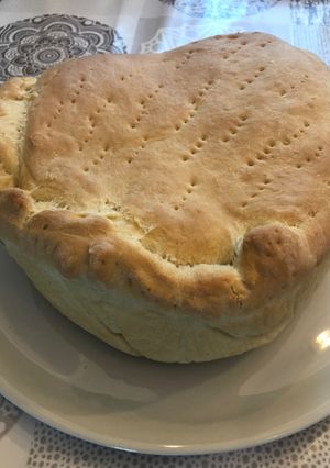 Foto di Focaccia chiusa ai peperoni filanti