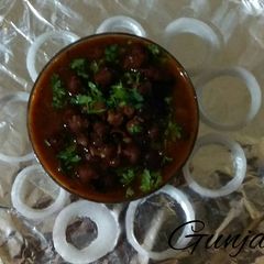 A picture of Punjabi style chole.