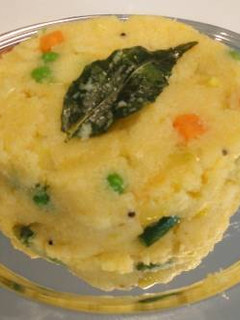 காய்கறி ரவா உப்புமா செய்முறை முக்கிய புகைப்படம்