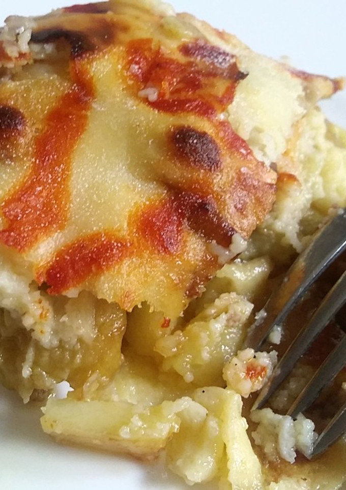 Una foto de Moussaka al estilo griego