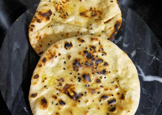 Step-by-Step Guide to Prepare Quick Garlic Butter Naan With Yeast