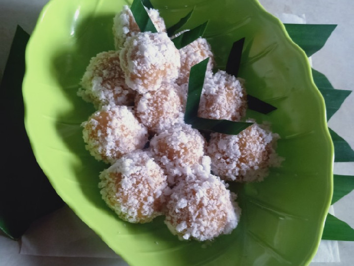 Resep: Klepon ubi kuning Enak Terbaru