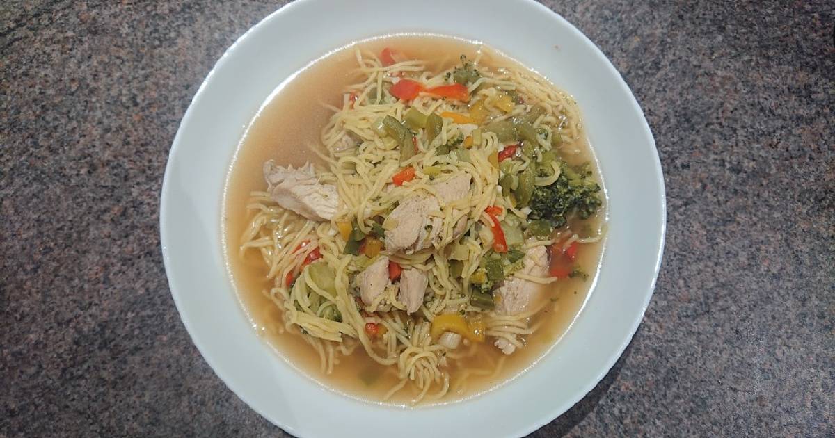 Chicken and Broccoli Noodle Steamboat Recipe by Andrea Cookpad
