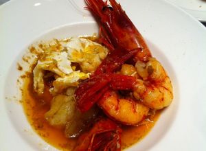 Una foto de Huevos estrellados con carabinero