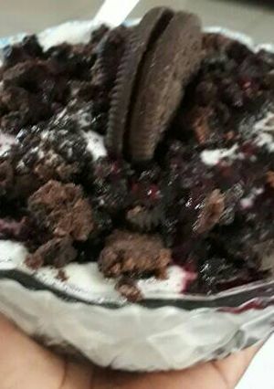 A picture of Oreo Parfait.