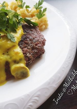 عکسی از دستور استیک گوشت با سس قارچ