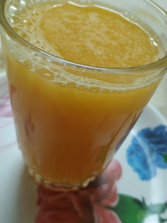 A picture of Orange juice🍹.