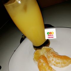A picture of Tangerine and orange (vitamin C).