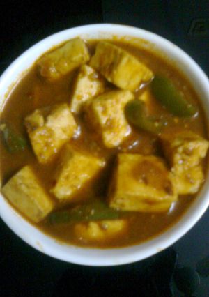 A picture of Kadai Paneer for dinner :).