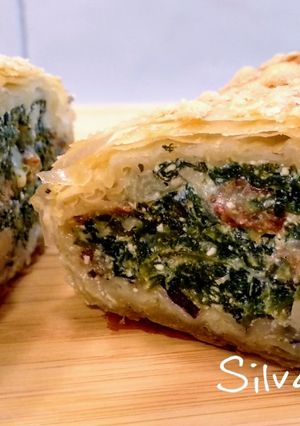 A picture of 173.🥟Phyllo Dough Empanadas with Spinach, Mushrooms, and Ricotta🍄‍🟫🧀.