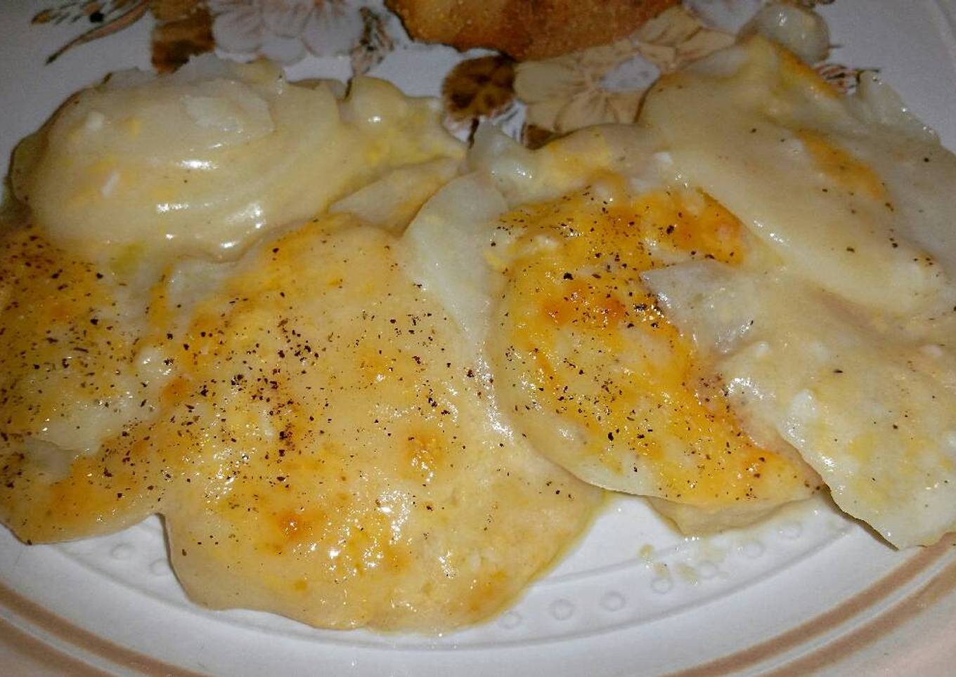 Potatoes with scallops